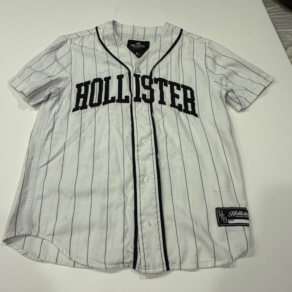 Hollister Men's XS Pinstripe Baseball Jersey White Black Y2K Streetwear